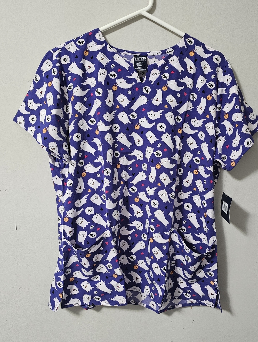 Zoe + Chloe "Purr Anormal Cativity" Print Scrub Top Size L NWT!